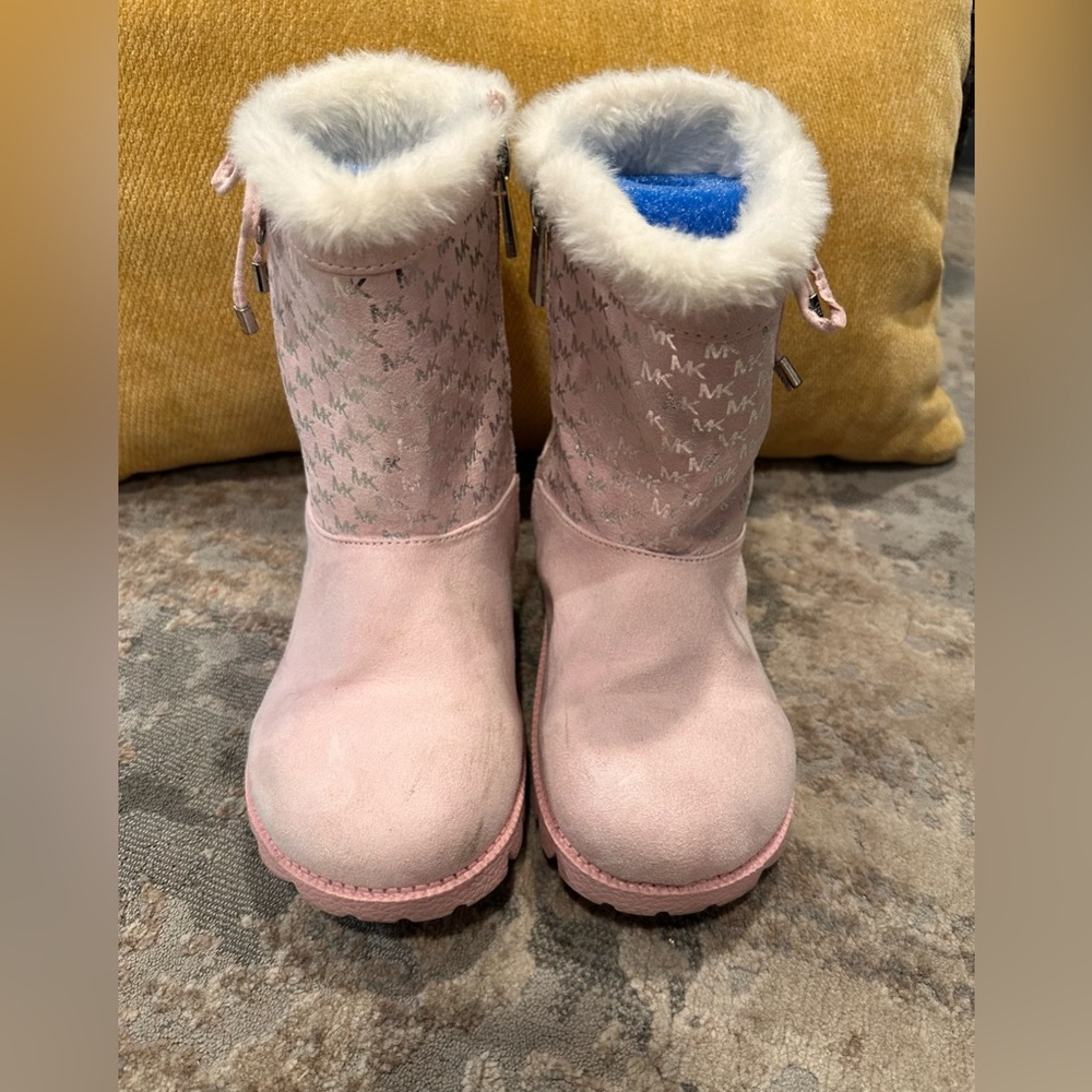 Michael Kors Girls Pink/Silver Suede Fur Boots Size 2
